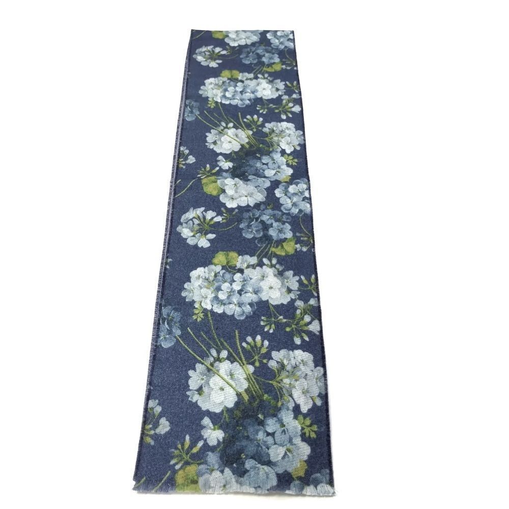 Auth Gucci Blue Floral GG Blooms Hydrangea Double Sided GG Jacquard Wool Scarf
